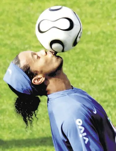 以吸引更多 以吸引更多