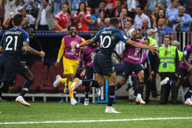 而未来的足 而未来的足